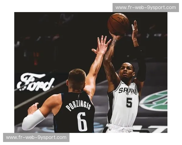 孤星闪耀,烈焰焚城:马刺与火箭的恩怨情仇,一场载入史册的德州德比 孤星闪耀,烈焰焚城:马刺与火箭的恩怨情仇,一场载入史册的德州德比